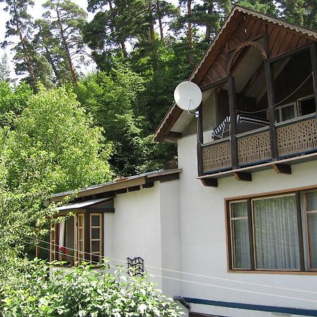 Dili Villa Dilijan Exterior photo